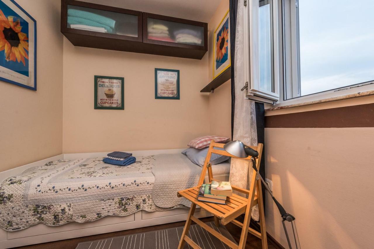 Apartments Jelavic Sutomiscica Bagian luar foto
